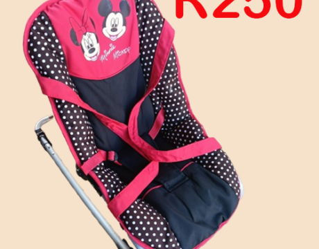 MINNIE & MICKEY ROCKING CHAIR – R250